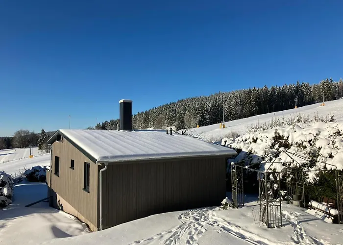 Mathilda Eins * Schmiedefeld am Rennsteig